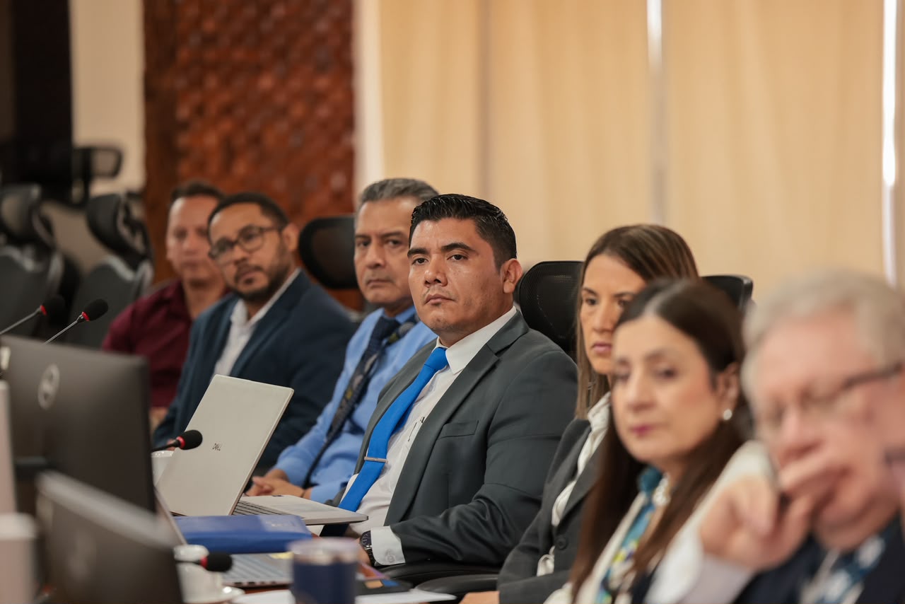 Guatemala y el Banco Mundial evalúan los bienes del Estado para optimizar su uso (Secundaria).jpg