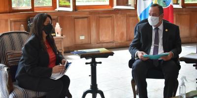 Supervisan avances de ministerios