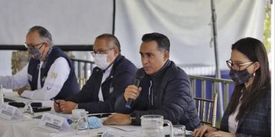 El ministro de Ambiente y Recursos Naturales, Mario Rojas Espino, se reunió este viernes con alcaldes de Sololá para concretar acciones que mejoren el medio ambiente y los recursos naturales del departamento,