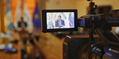 Ministro Mario Rojas expone la estrategia de país para reducir las emisiones contaminantes