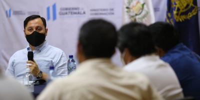 Ministro de Gobernación dirigirá mesa de diálogo con transportistas
