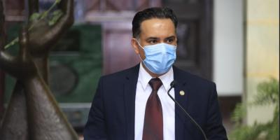Ministro de Ambiente y Recursos Naturales, Mario Rojas Espino.