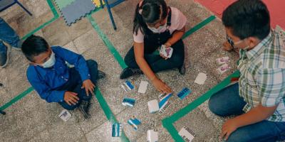 Las niñas y niños aprenden con metologías novedosas