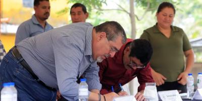 Presidente Bernardo Arévalo se reunió con líderes del Parlamento Xinca.
