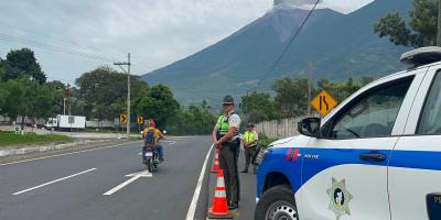 Provial mantiene vigilancia vial por actividad del Volcán de Fuego