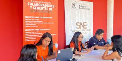 Mintrab realiza Kiosco de Empleo en Baja Verapaz