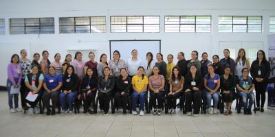 Diplomado de Niñeras fortalece conocimientos para el cuidado y protección de la niñez 