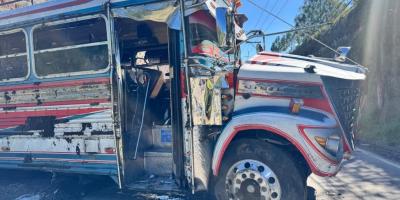 Imponen fuerte multa a bus accidentado en Quetzaltenango