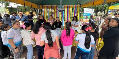 Celebran el “Mes de la Alimentación” con feria nutritiva y platillos locales en Jalapa