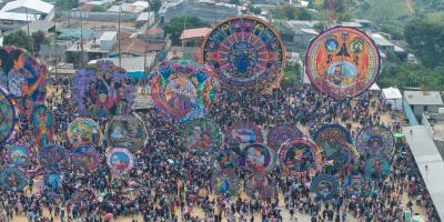 17 de octubre: se conmemora el Día Internacional del Patrimonio Cultural Inmaterial. 