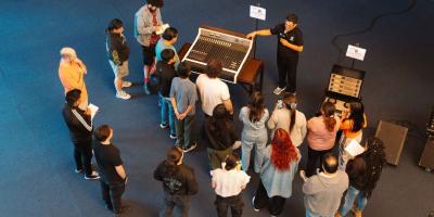 Iberescena abre un espacio de diálogo sobre los oficios que dan vida a las artes escénicas