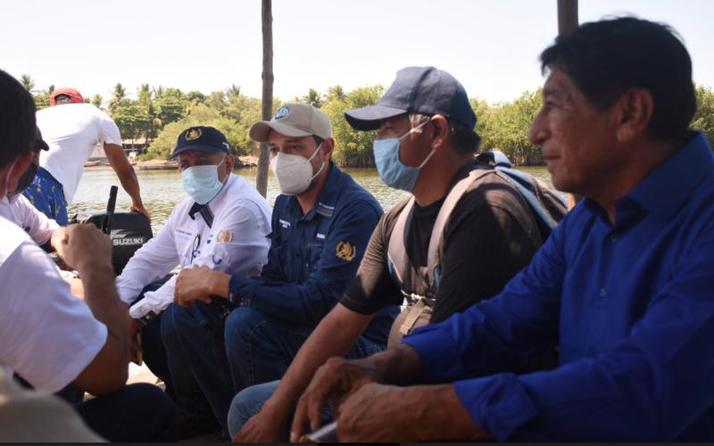 Pequeños productores de Retalhuleu se reúnen con autoridades del MAGA