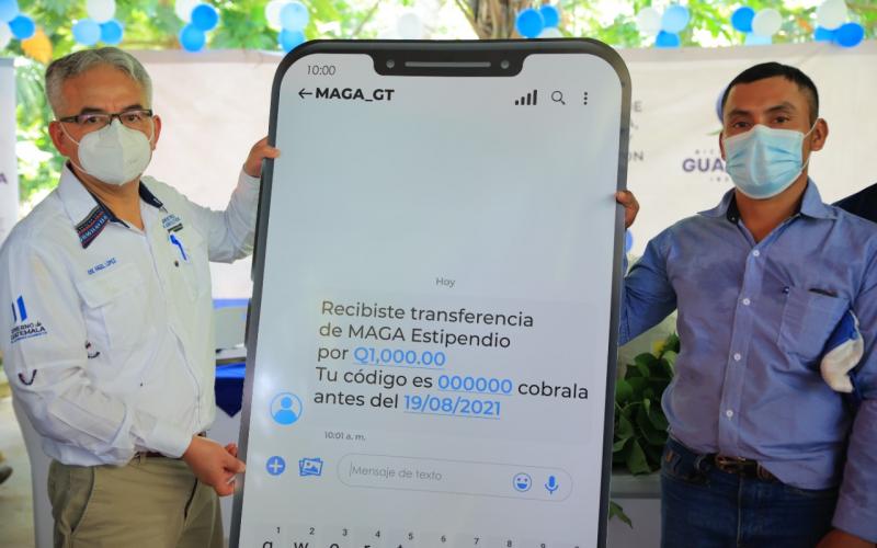 Tras restablecer sus cultivos, familias rurales reciben apoyo económico