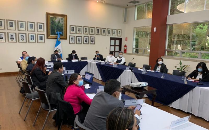 Luego de la alerta emitida sobre un posible movimiento masivo de personas, que estaría llegando desde Honduras a Guatemala, autoridades realizan coordinaciones interinstitucionales. ➡️