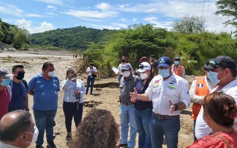 Autoridades del gobierno central y locales realizan recorrido en La Unión y Gualán, Zacapa