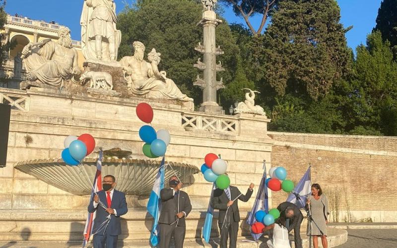Celebración del Bicentenario en Roma, Italia
