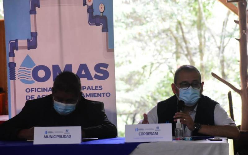 Jefe de Educación Municipal. Lic. Guillermo Barrios 