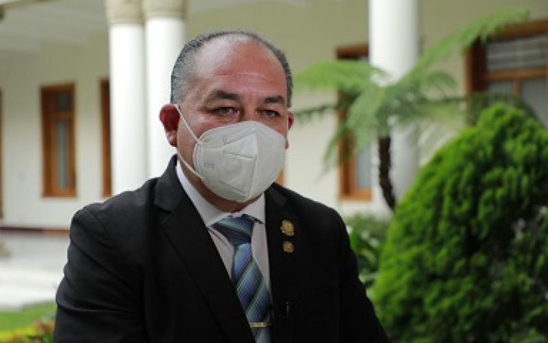 Diputado Herbert Figueroa.