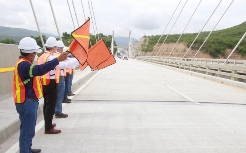 Habilitan paso vehícular en el puente Chetumal KM 84.4 ruta al Atlántico