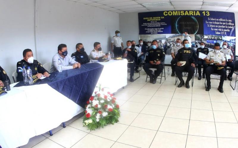 Primer viceministro supervisa labor de seguridad en la Comisaría 13
