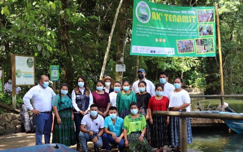 Visita a las instalaciones de Ak Tenamit 