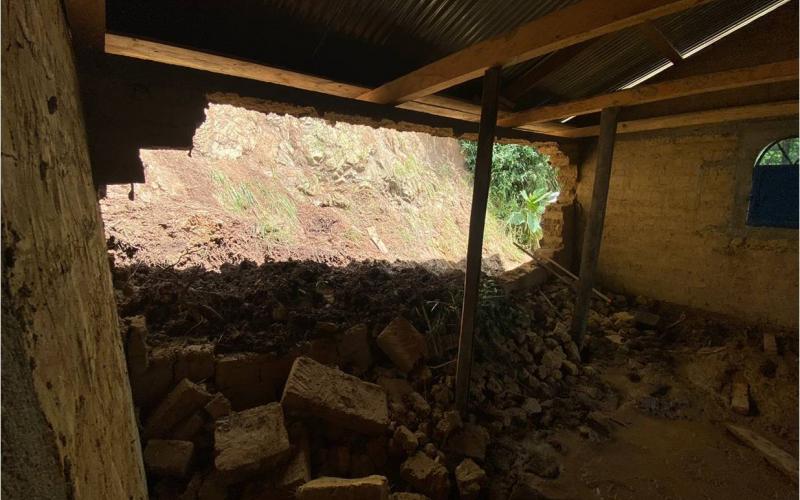 Deslizamiento de tierra en el caserío Tojchan, Santa Bárbara, Huehuetenango.