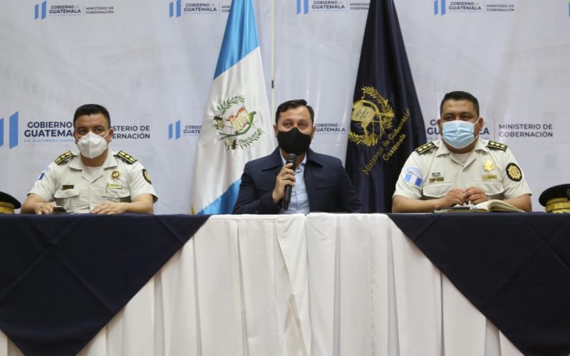 Ministro de Gobernación, Gendri Reyes, ofrece conferencia de prensa