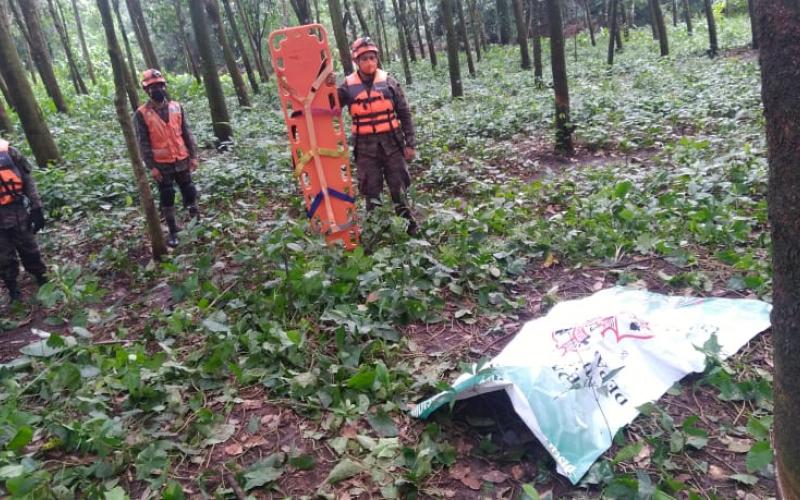 Tras cinco días de búsqueda, soldados y socorristas localizan a menor desaparecida en el río Camellá, Suchitepéquez