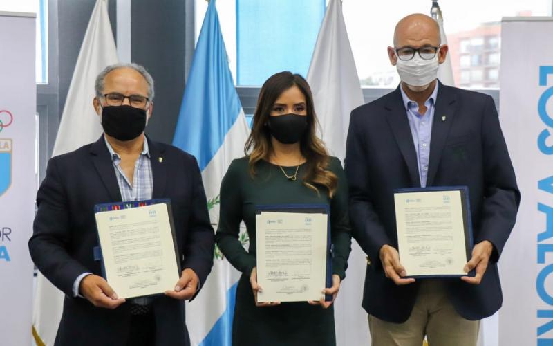 Senacyt firmó convenido interinstitucional con CDAG y COG