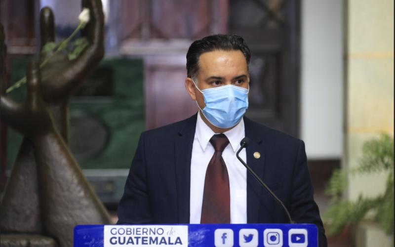 Ministro de Ambiente y Recursos Naturales, Mario Rojas Espino.