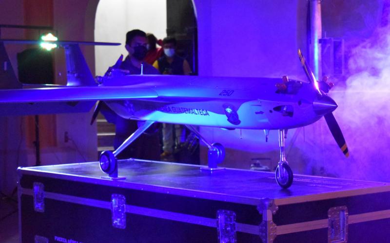 Entrega del vehículo aéreo no tripulado UAV “Vigilante”