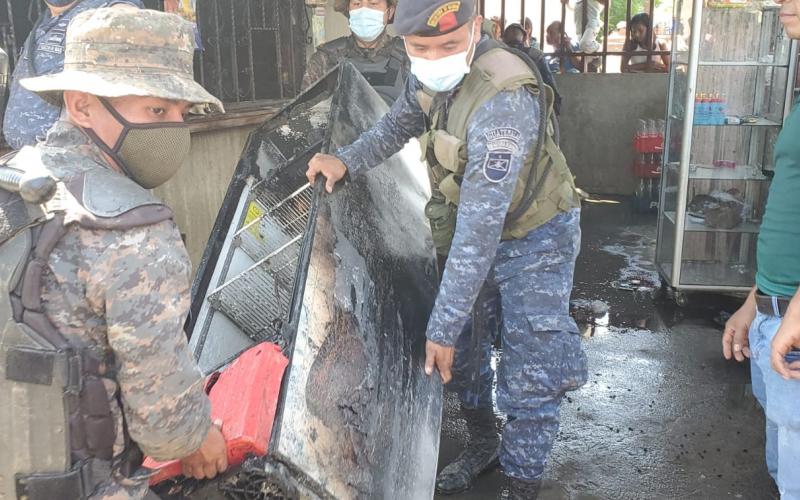 Ejército de Guatemala apoyó sofocamiento de incendio en vivienda-