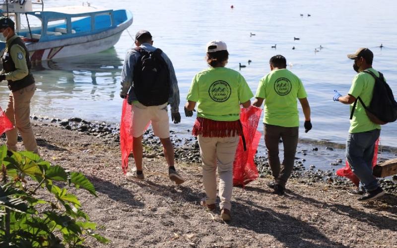 Playas Limpias promueve el saneamiento ambiental en Panajachel y Santa Catarina Palopó