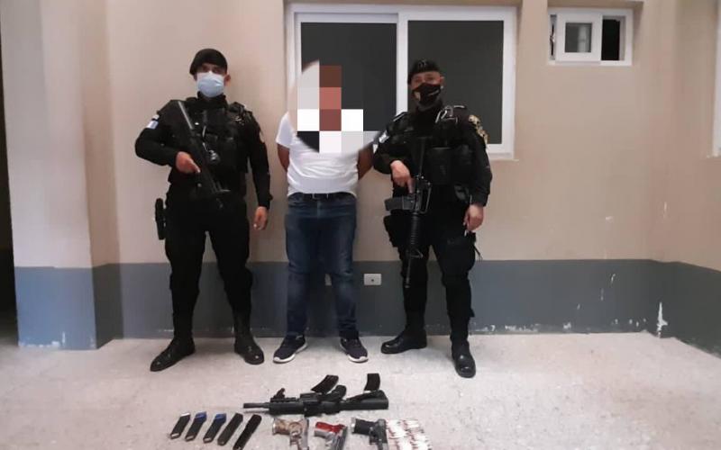 Ministerio de Gobernación y PNC capturan al extraditable número 54