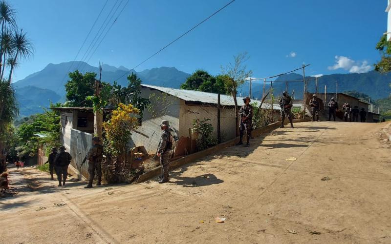 Continua la presencia militar en Santa Catarina Ixtahuacán y Nahualá