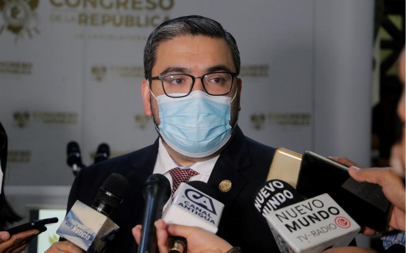 Alberto Pimentel Mata, Ministro de Energía y Minas.
