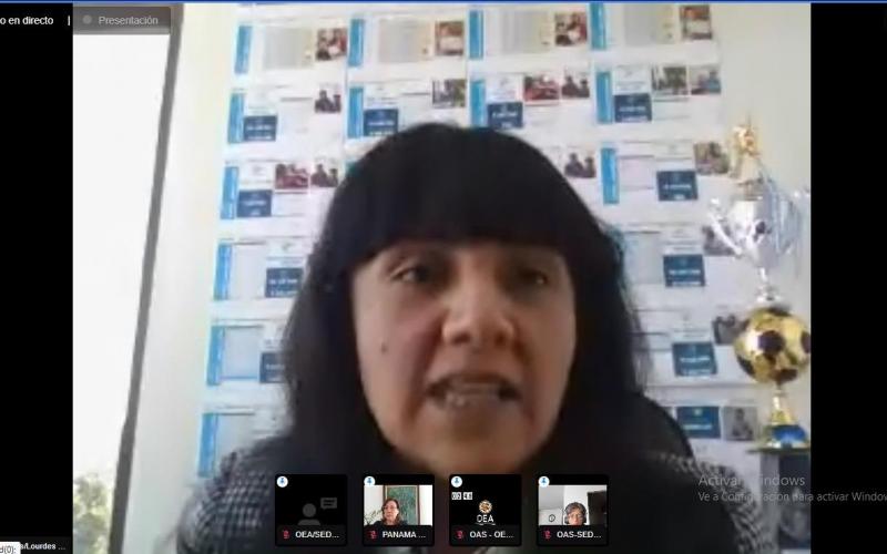 Representante Mides durante reunión sobre protección social con OEA