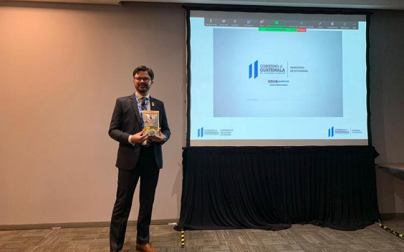 Embajada de Guatemala y Mineco promueven posicionamiento de chocolate nacional en Chile