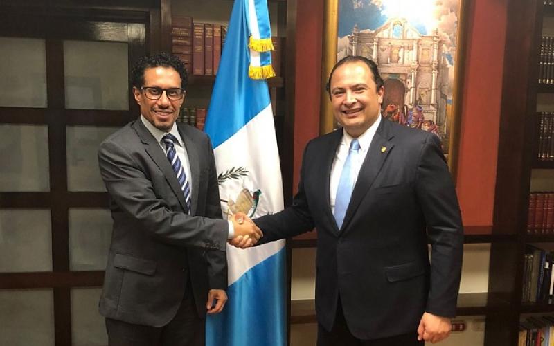 Canciller de Guatemala y embajador de Emiratos Árabes Unidos acuerdan promover agenda de cooperación 