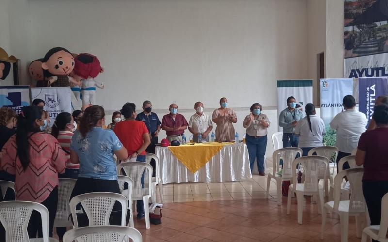 Docentes de San Marcos reciben diplomado de cambio climático