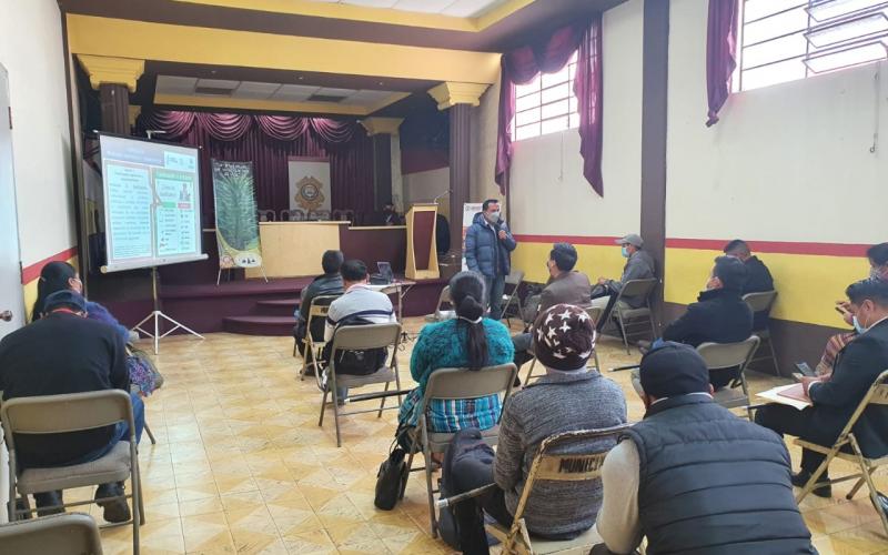Líderes comunitarios de Totonicapán son capacitados sobre el Reglamento 164-2021