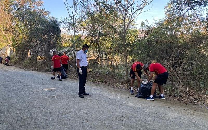 Brigada de Artillería de Campaña apoya jornada de deschatarrización en Baja Verapaz