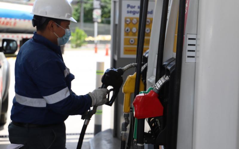 MEM mantiene la fiscalización de aplicación del apoyo social temporal a consumidores de diésel y gasolina regular