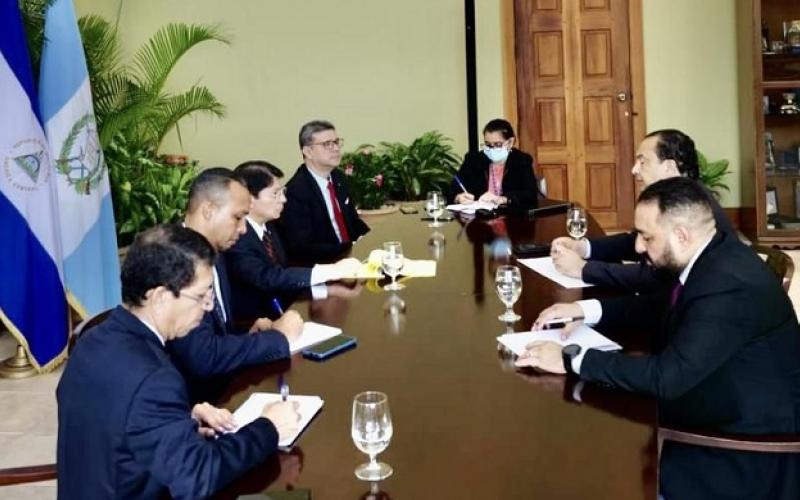 Canciller Mario Búcaro fortalece lazos bilaterales en visita de trabajo a Nicaragua