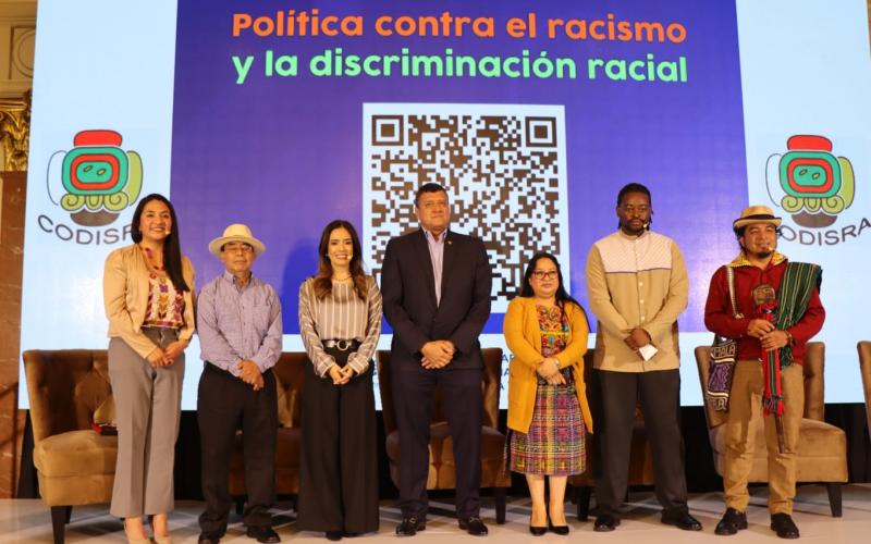 Senacyt lanza política contra el racismo y   la discriminación racial 