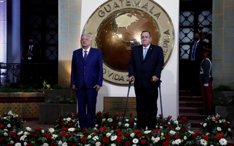 Presidente Alejandro Giammattei recibió a su homólogo Andrés Manuel López Obrador