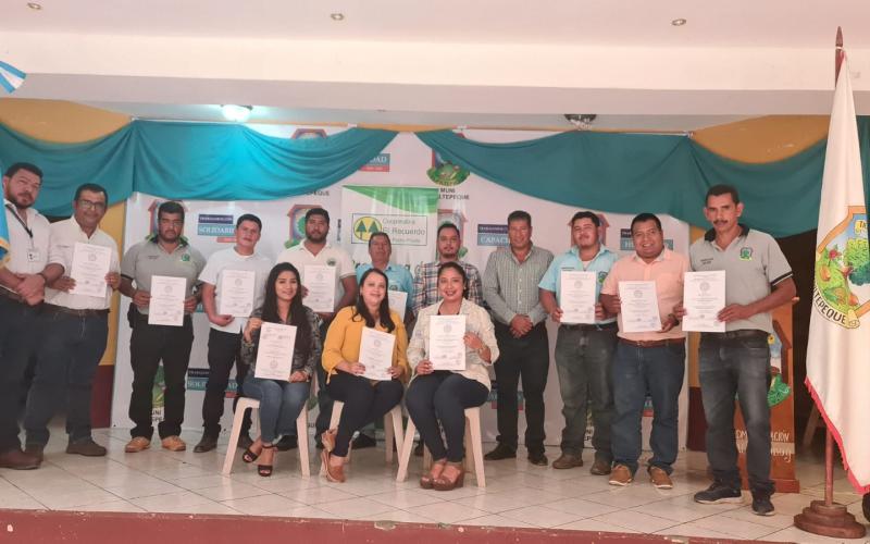 Personal municipal de Jutiapa es certificado en gestión ambiental