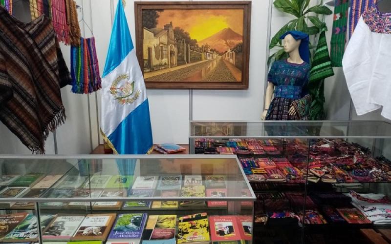 Embajada de Guatemala en Perú participa en 26ª Feria Internacional del Libro de Lima