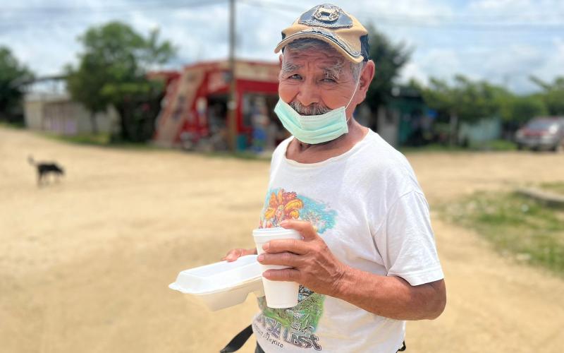 Usuario de Comedor Social en Poptún, Petén