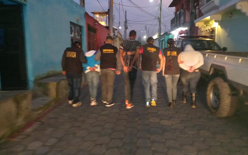 Operativo de Dipanda permite capturar a tres presuntos extorsionistas